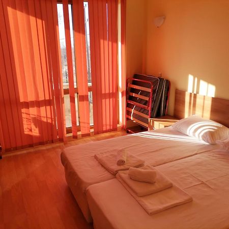 Villa B&B Varna ภายนอก รูปภาพ