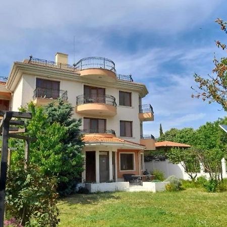 Villa B&B Varna ภายนอก รูปภาพ