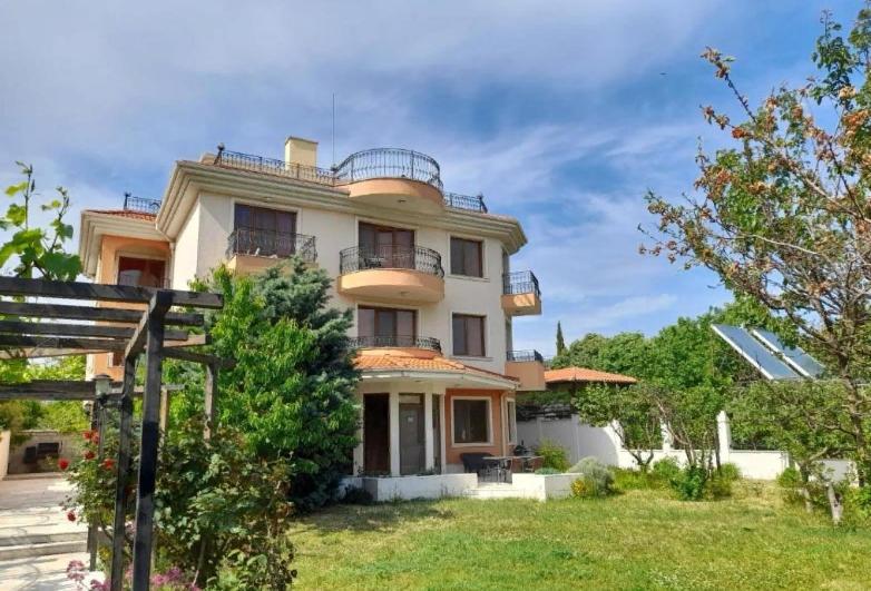 Villa B&B Varna ภายนอก รูปภาพ